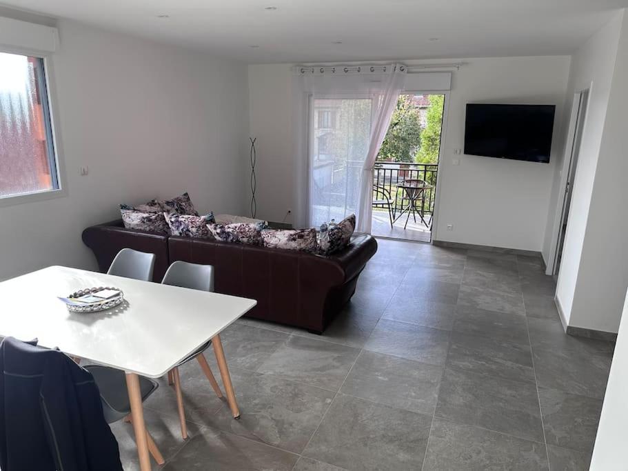 Chez Sana Apartment Saint-Dizier Ngoại thất bức ảnh